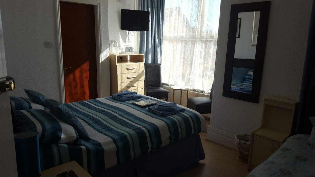 סקארבורו Hallam Guest House מראה חיצוני תמונה