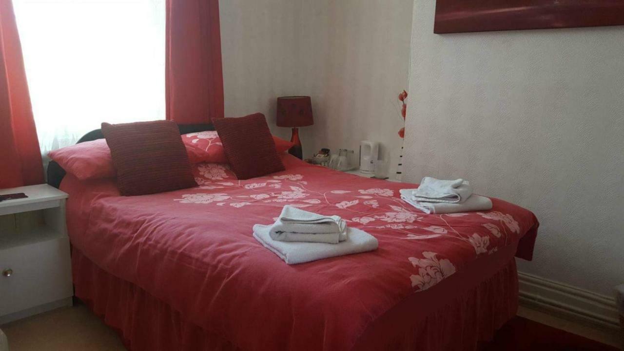סקארבורו Hallam Guest House מראה חיצוני תמונה