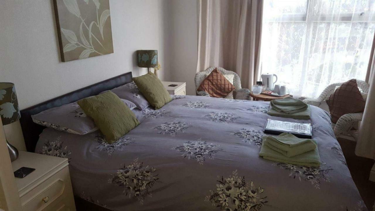 סקארבורו Hallam Guest House מראה חיצוני תמונה